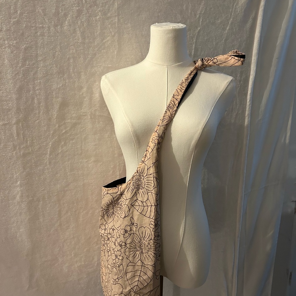Floral Beige Shoulder Bag